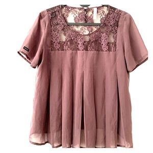 Cute rvca top